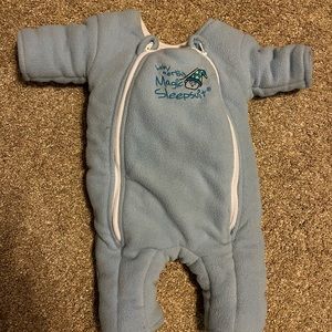 Magic Merlin sleep suit size small. Guc. No stains. Some pilling.